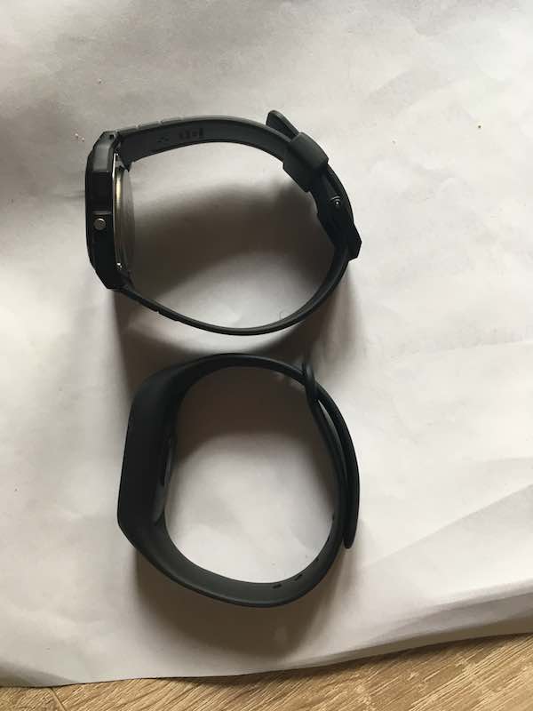 Comparing the Casio F-91W and Xiaomi Mi Band 2 in terms of thickness